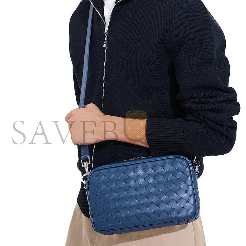 BOTTEGA VENETA SMALL INTRECCIATO CAMERA BAG 755923V2HL14017 (24.5*15*6cm)